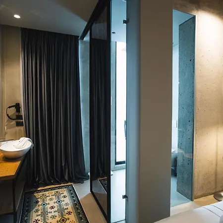 Dot Tradition Hotel Vlorë