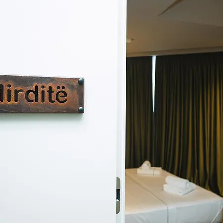 Dot Tradition Hotel *