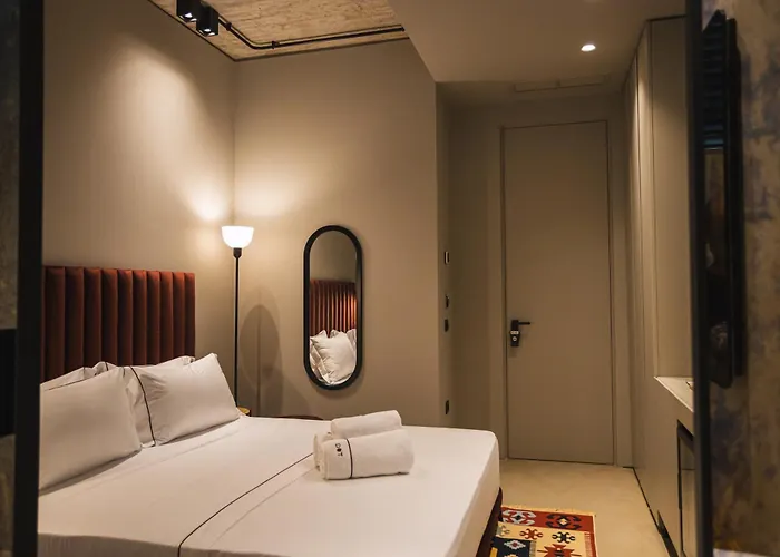 Dot Tradition * Vlora