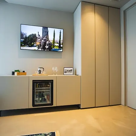 Dot Tradition Hotel Vlorë