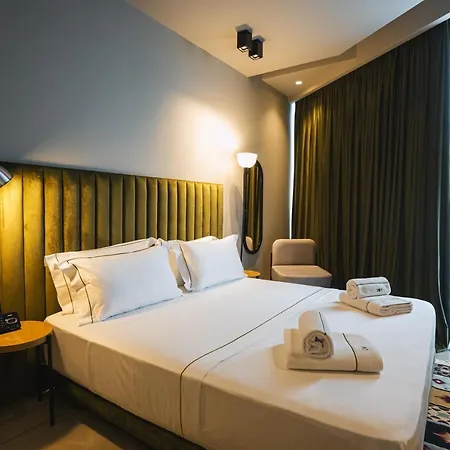 Dot Tradition Hotel *