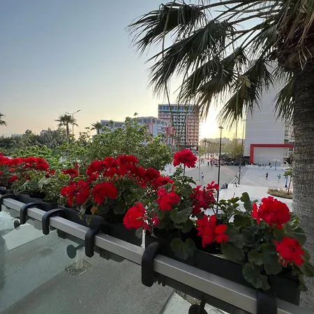 Dot Tradition Hotel *