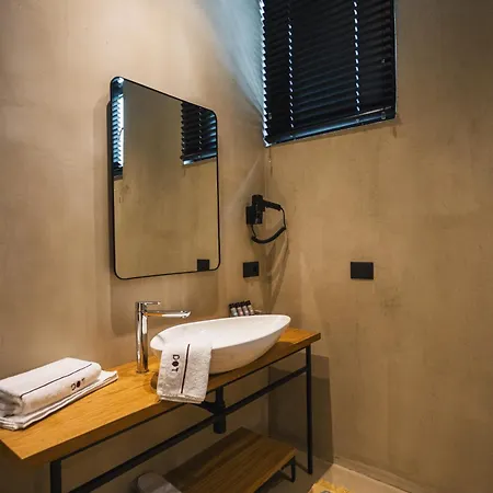 Dot Tradition Hotel Vlorë