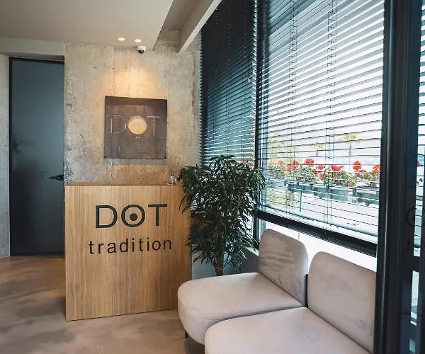 Dot Tradition * Avlonya