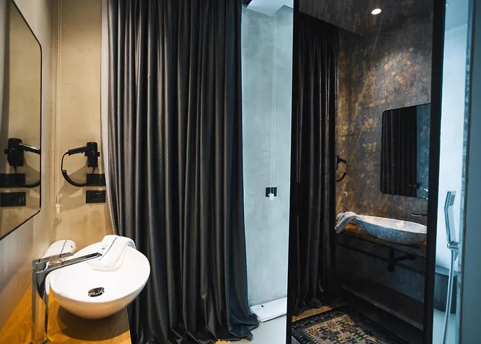 Dot Tradition Otel Avlonya