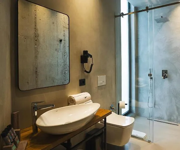 Dot Tradition Avlonya