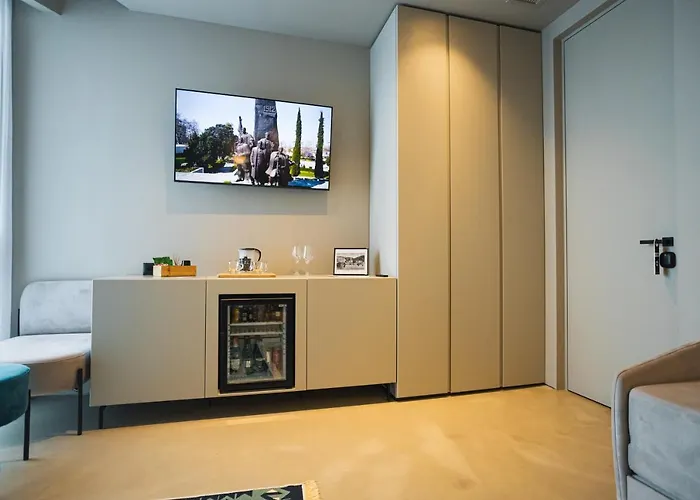 Dot Tradition Otel Avlonya